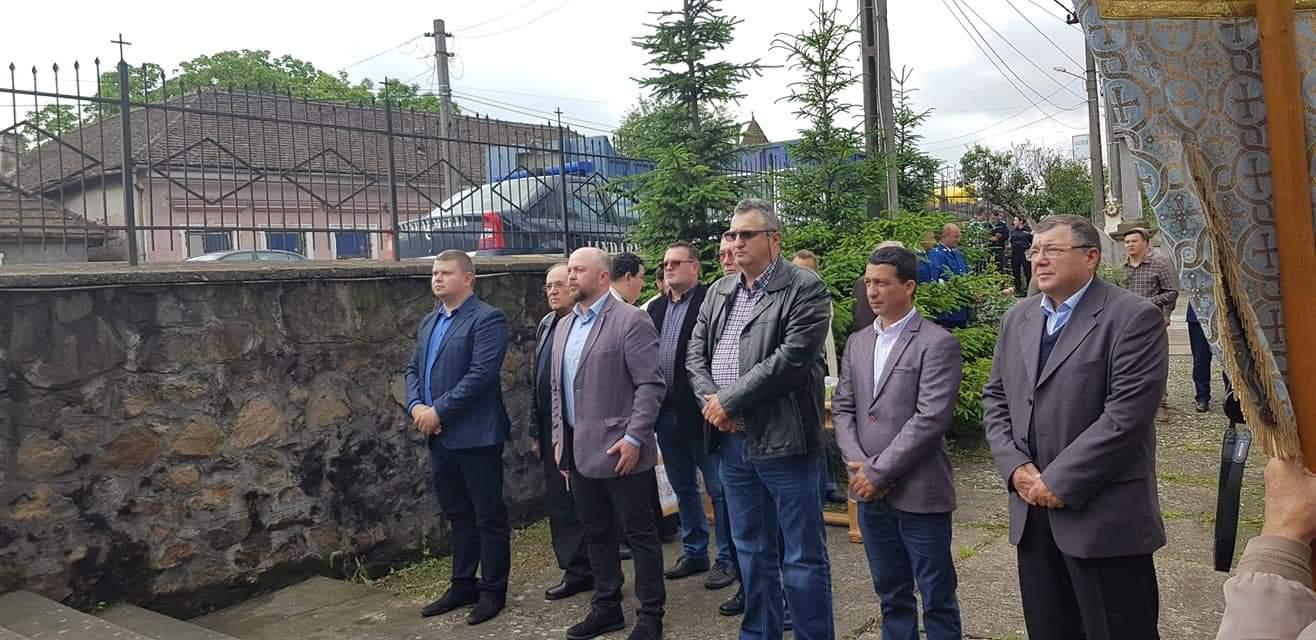 "GLORIE  ETERNĂ EROILOR  NEAMULUI!"
"HRISTOS  S-A ÎNĂLȚAT!  ”

Eroii neamului românesc comemoraţi la Lipova cu ocazia Sfintei Sărbători a 
nălţării Domnului Isus Hristos
          
